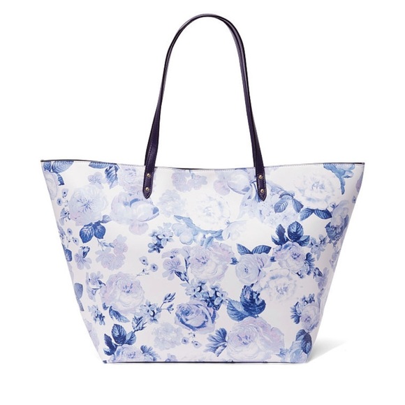 VICTORIA'S SECRET SWIM
Mini Dress Cover-Up & Floral Tote - Picture 6 of 7